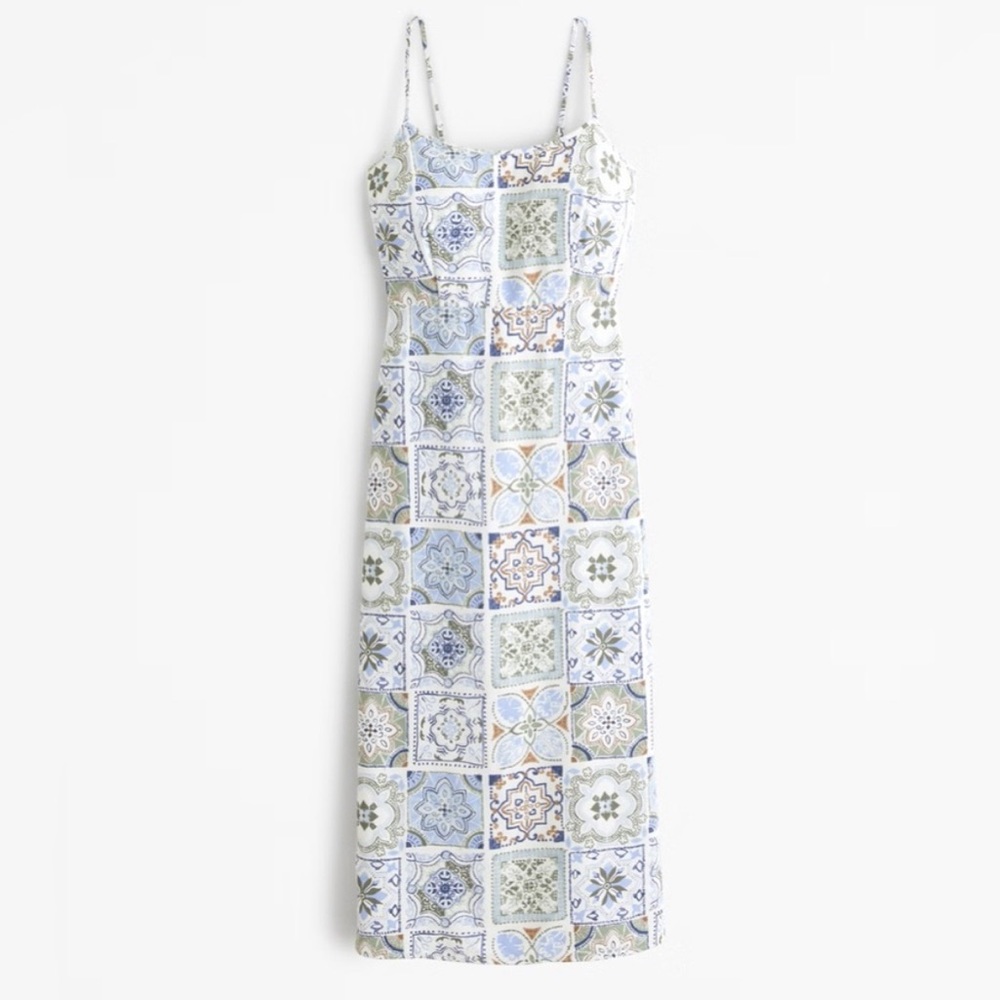 Elegant Blue and White Patterned Dress